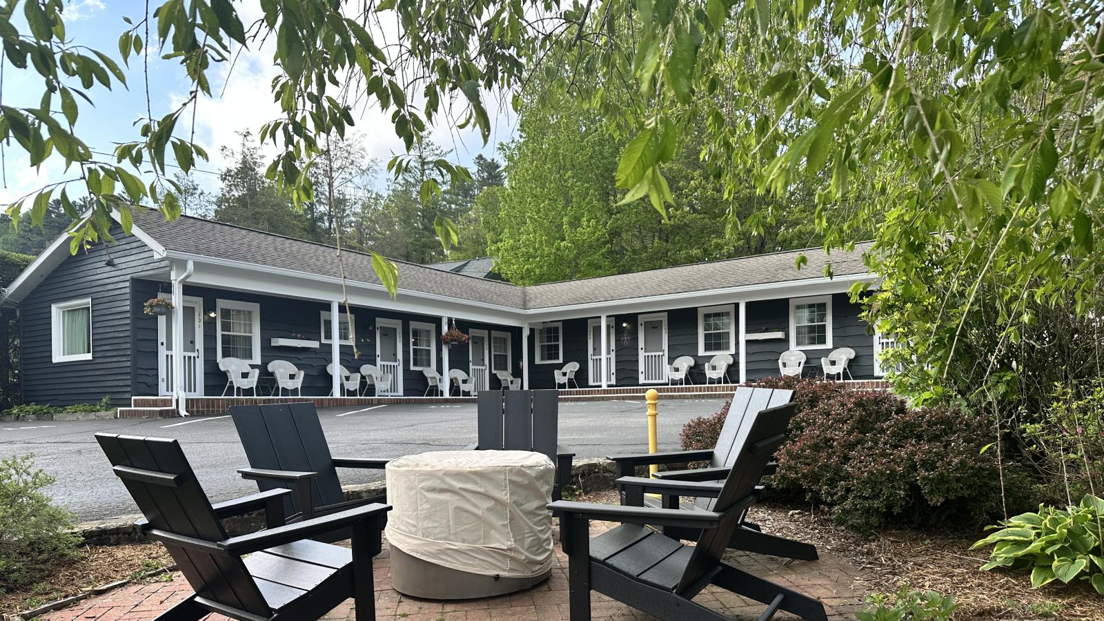 Blowing Rock Inn Firepit